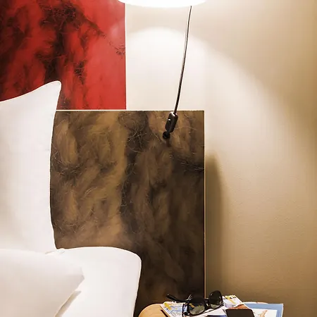 Ibis Centro Hotel 2*