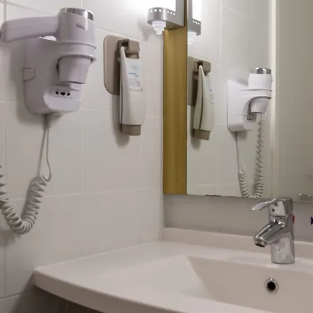 Ibis Centro Hotell 2*