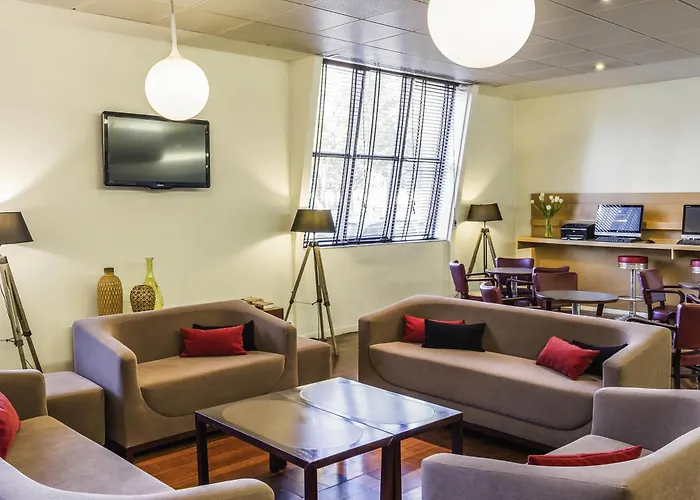 酒店 科英布拉宜必思中心酒店 2*