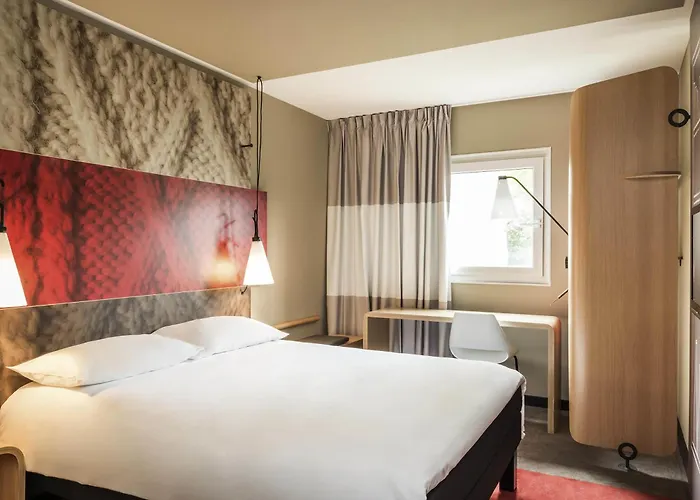 Ibis Centro 2*