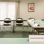 מלון Ibis Centro 2*