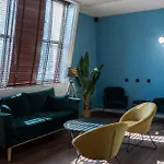 Ibis Centro 2*