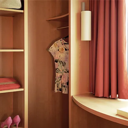 Hotel Ibis Centro 2*