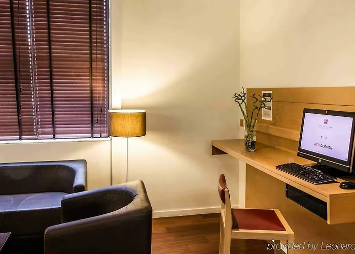 Ibis Centro 2*